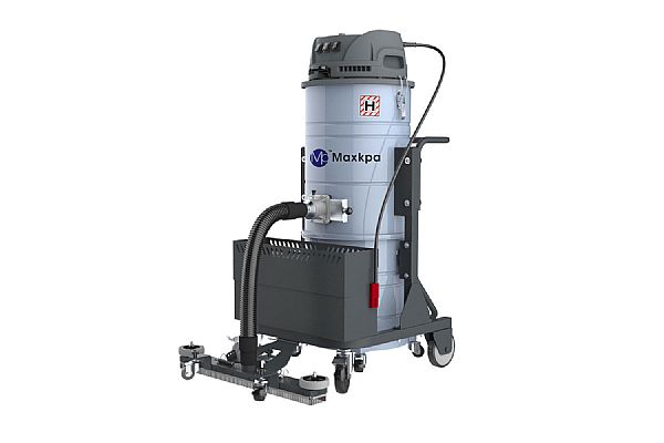 What are the benefits of using an industrial vacuum cleaner?